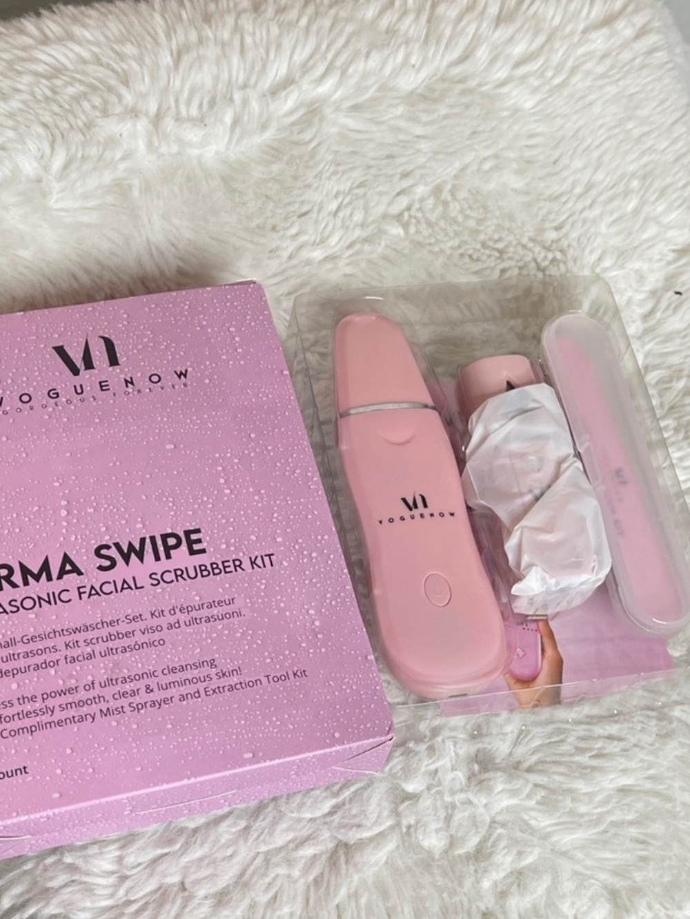 VogueNow Derma Swipe Ultrasonic Facial Scrubber Kit in Pink